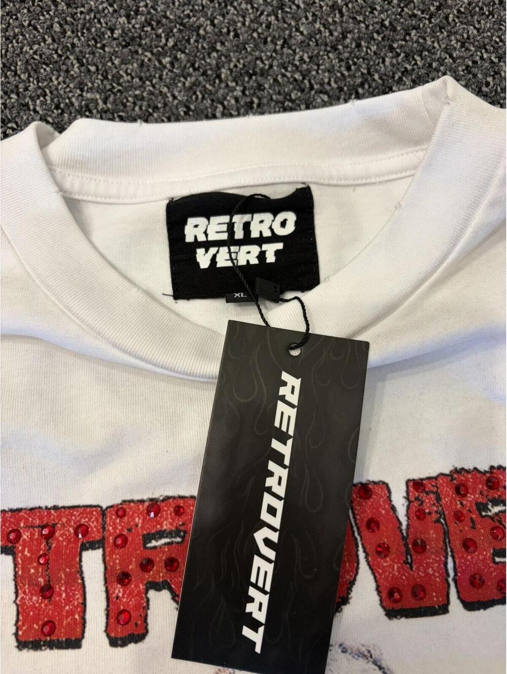 Retrovert Rhinestone Tee White - Picture 2 of 4